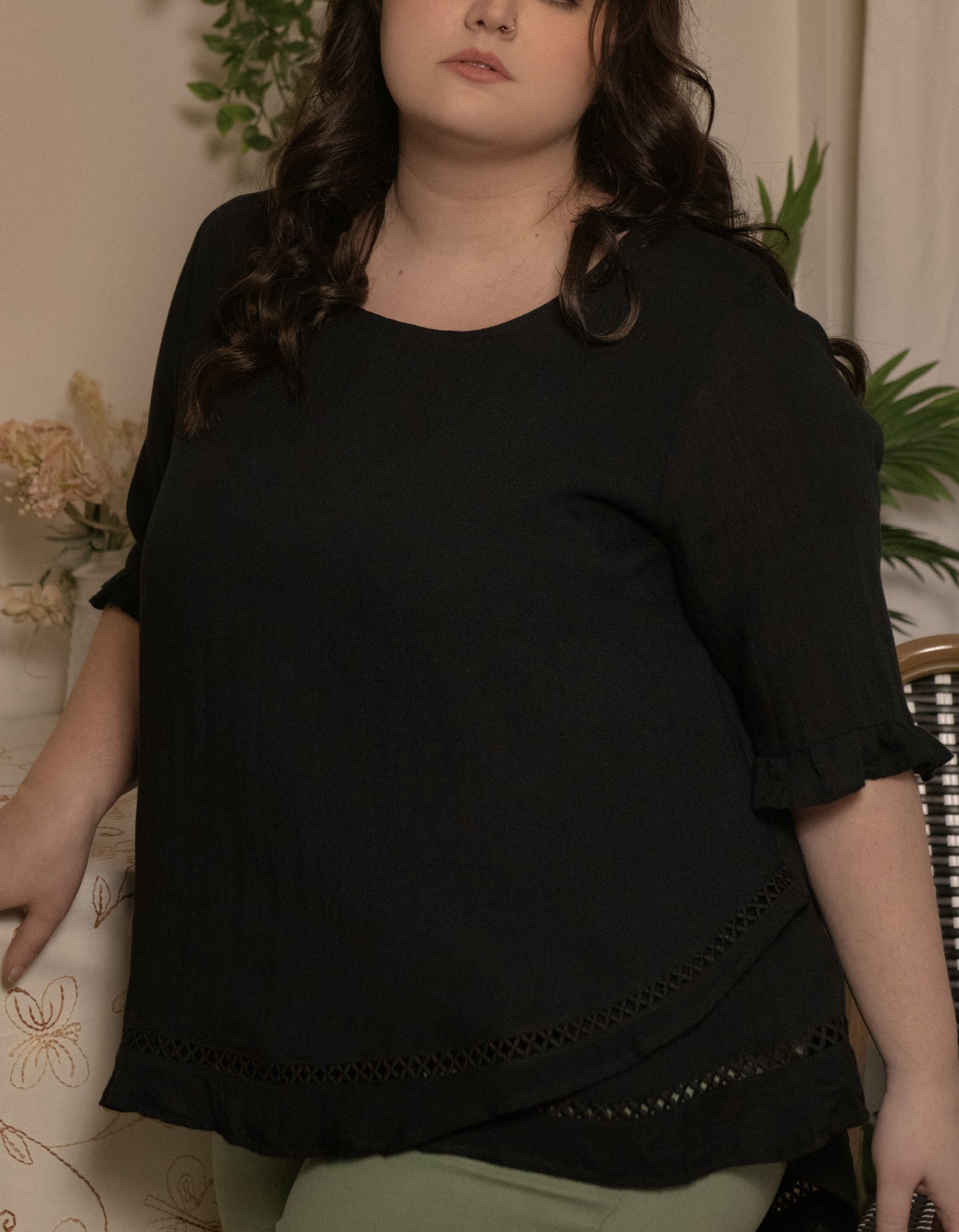 Jessy Top Relaxed Linen Blend Crossover Hem